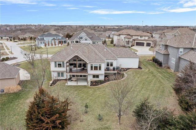 25137 W 105th Terrace, Olathe, KS 66061