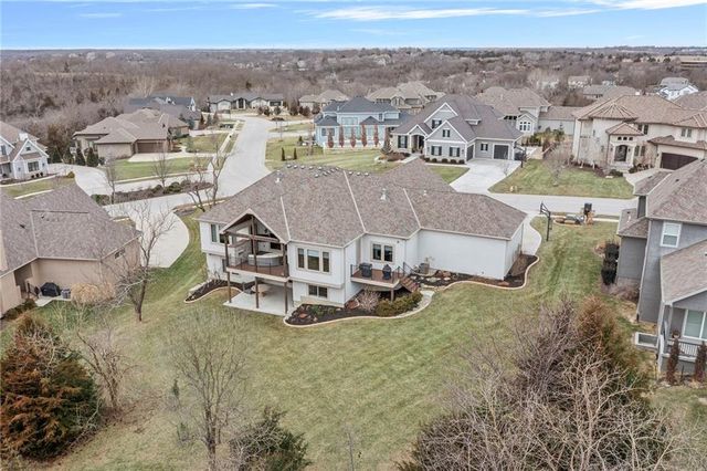 25137 W 105th Terrace, Olathe, KS 66061