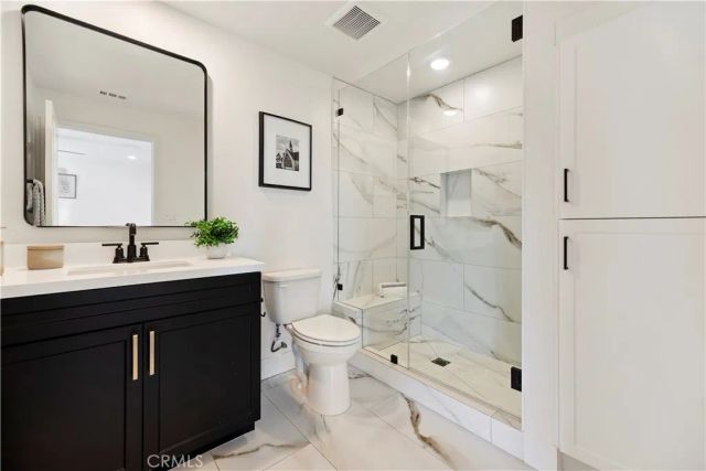 969 N Staley, Los Angeles, CA 90042