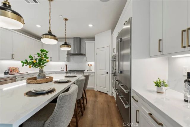 969 N Staley, Los Angeles, CA 90042