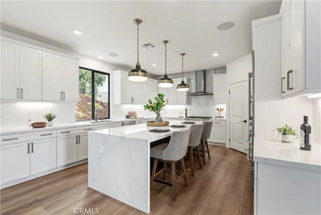 969 N Staley, Los Angeles, CA 90042