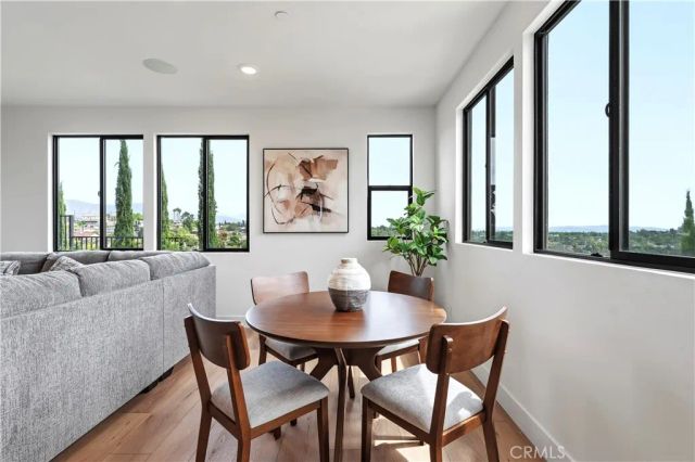 969 N Staley, Los Angeles, CA 90042