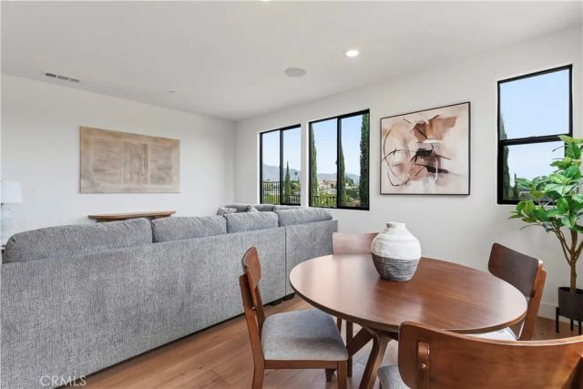 969 N Staley, Los Angeles, CA 90042