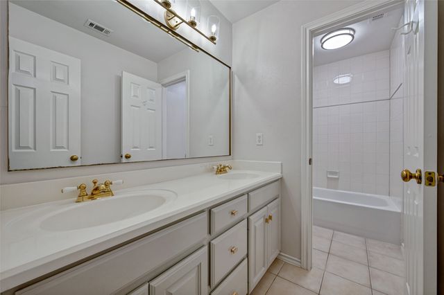6565 Shoreline Drive, Little Elm, TX 75068