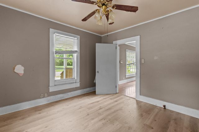 512 Miller St., Hattiesburg, MS 39401