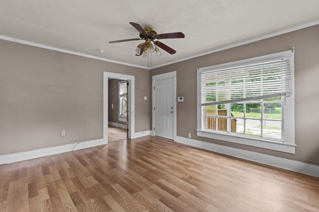 512 Miller St., Hattiesburg, MS 39401