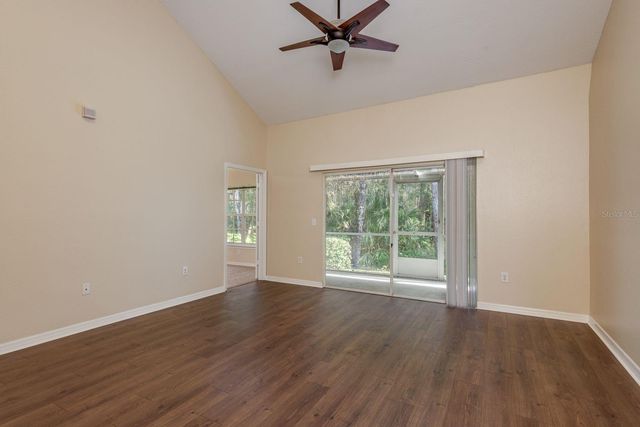 3521 KINGS ROAD 102, Palm Harbor, FL 34685