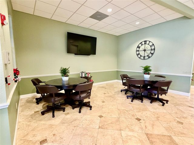 3521 KINGS ROAD 102, Palm Harbor, FL 34685