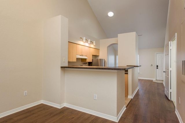 3521 KINGS ROAD 102, Palm Harbor, FL 34685