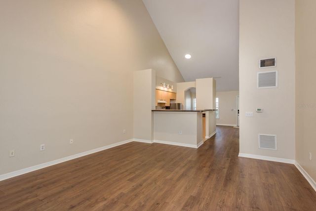 3521 KINGS ROAD 102, Palm Harbor, FL 34685