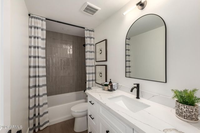 2825 E CAMPBELL Avenue, Phoenix, AZ 85016