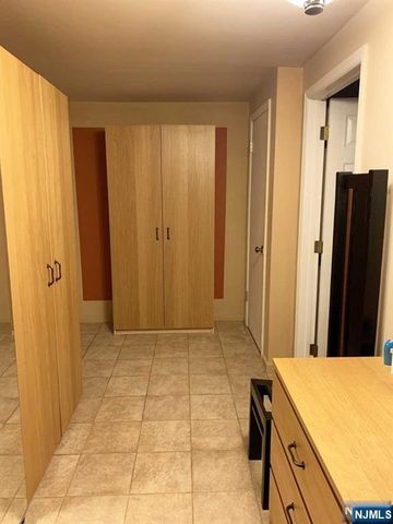 126 Hawthorne Avenue, Park Ridge, NJ 07656