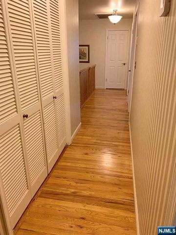 126 Hawthorne Avenue, Park Ridge, NJ 07656