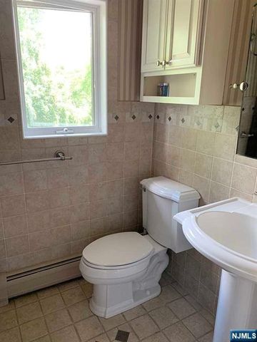 126 Hawthorne Avenue, Park Ridge, NJ 07656