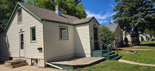 207 14th Street S, Moorhead, MN 56560