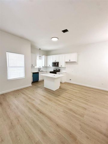 9705 Garcroft Street A, Houston, TX 77029