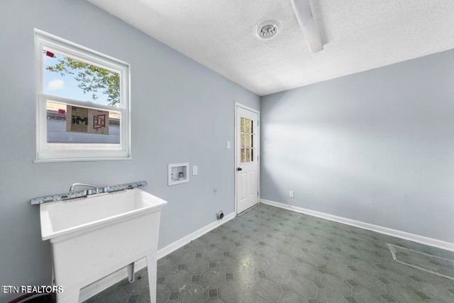 7228 Elmbrook Lane, Knoxville, TN 37918