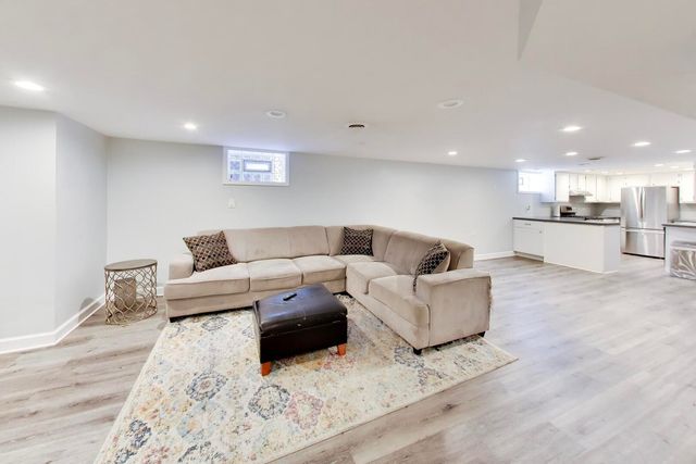 5116 N Nordica Avenue, Chicago, IL 60656