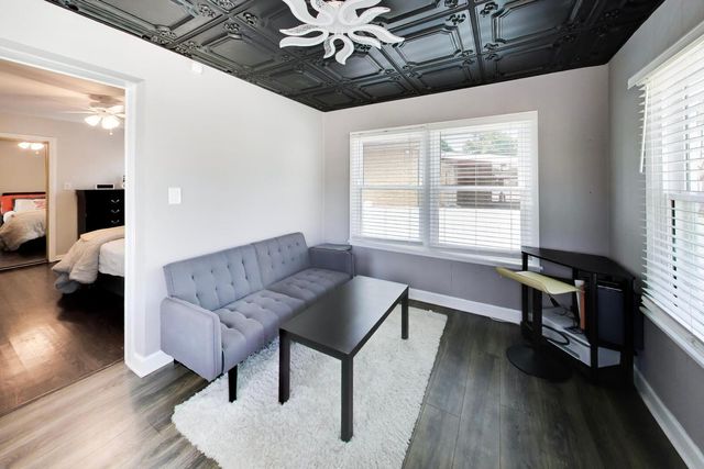 5116 N Nordica Avenue, Chicago, IL 60656