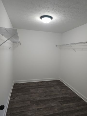 4070 Hartsville Rd, Lafayette, TN 37083