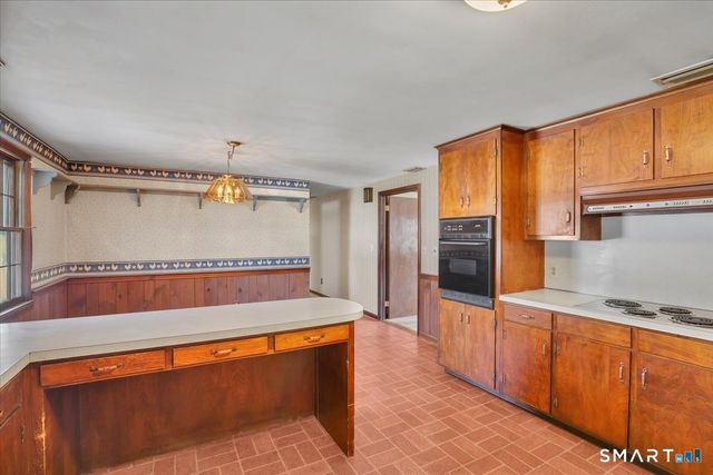 220 Rose Hill Road, Portland, CT 06480