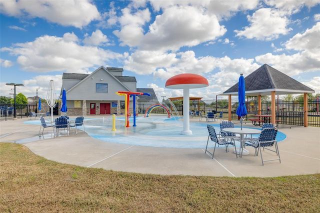 8302 Bristol Diamond Drive, Rosharon, TX 77583