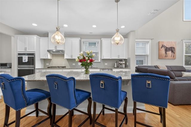 100 Summit Lane, Woodstock, GA 30189