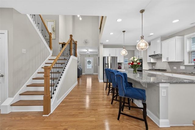 100 Summit Lane, Woodstock, GA 30189