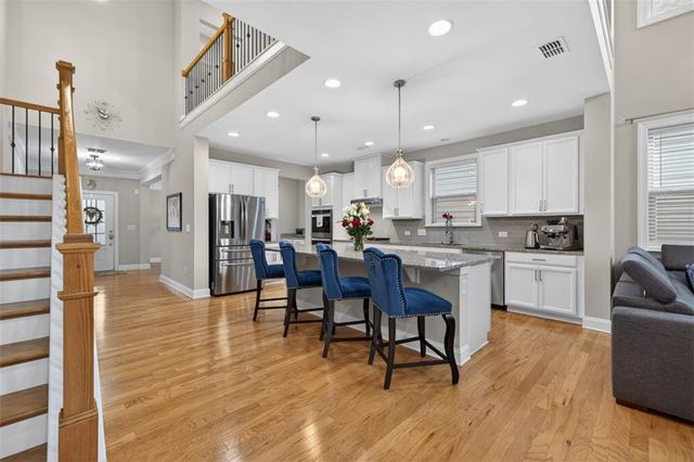 100 Summit Lane, Woodstock, GA 30189