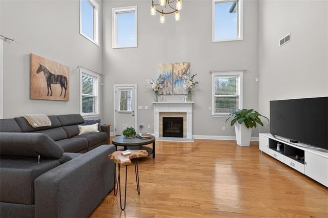 100 Summit Lane, Woodstock, GA 30189