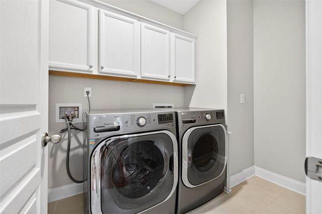 100 Summit Lane, Woodstock, GA 30189