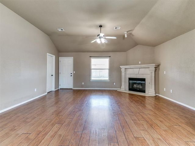 2327 Tortoise Drive, Midwest City, OK 73130
