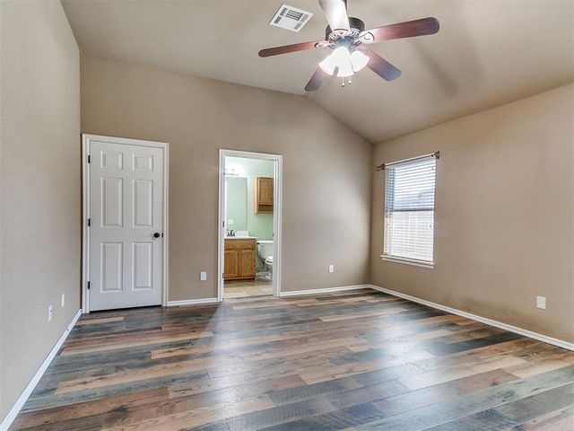 2327 Tortoise Drive, Midwest City, OK 73130