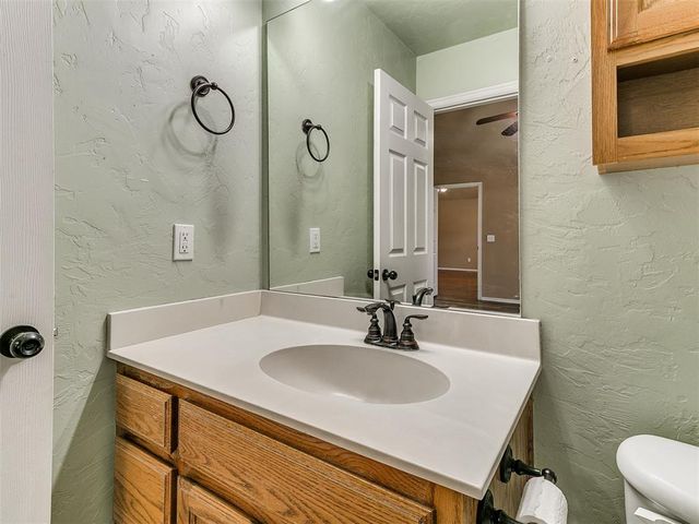 2327 Tortoise Drive, Midwest City, OK 73130