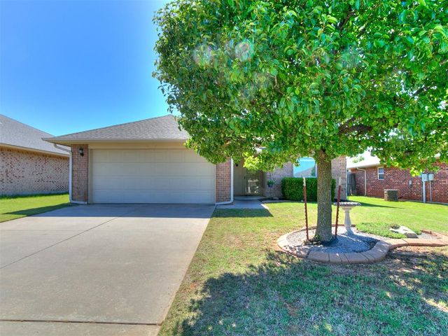 2327 Tortoise Drive, Midwest City, OK 73130