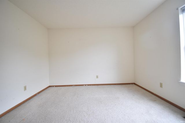 1109 W Pine Meadow Drive, Bloomington, IN 47403