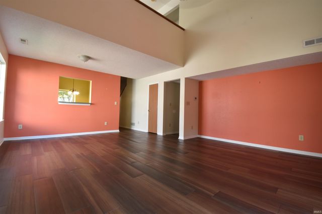 1109 W Pine Meadow Drive, Bloomington, IN 47403