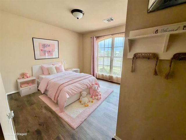19117 Hecho Drive, Edmond, OK 73012