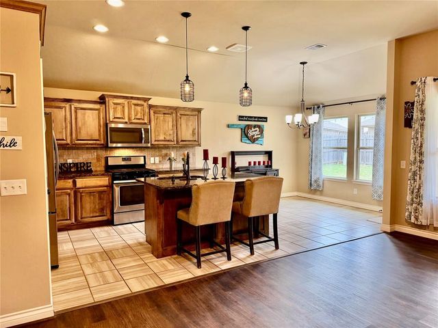 19117 Hecho Drive, Edmond, OK 73012