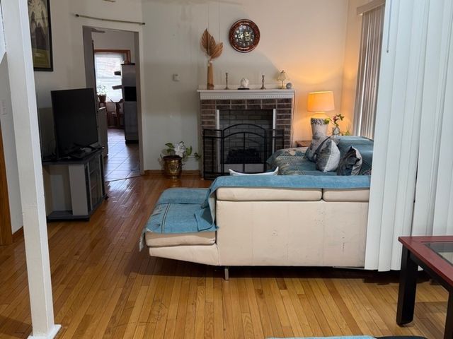 5819 S Fairfield Avenue, Chicago, IL 60629