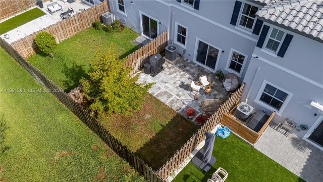 12022 NW 46th St, Coral Springs, FL 33076