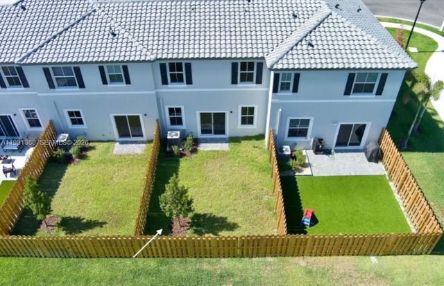 12022 NW 46th St, Coral Springs, FL 33076