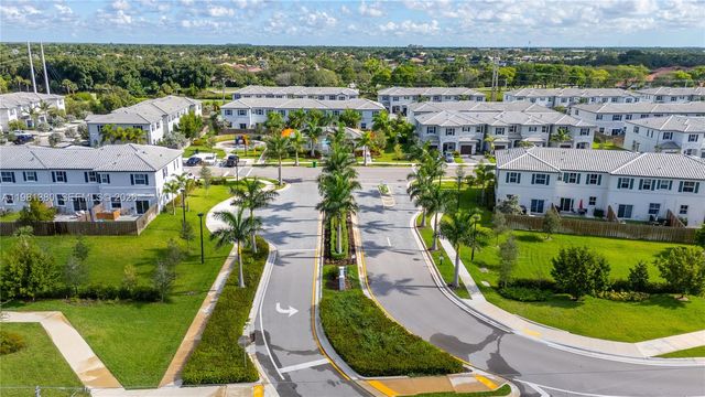 12022 NW 46th St, Coral Springs, FL 33076