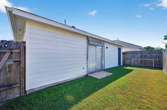 11719 Fossil Rock Lane, Houston, TX 77034