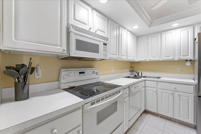 5220 BRITTANY DRIVE S 1501, St Petersburg, FL 33715