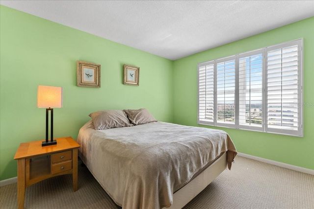 5220 BRITTANY DRIVE S 1501, St Petersburg, FL 33715