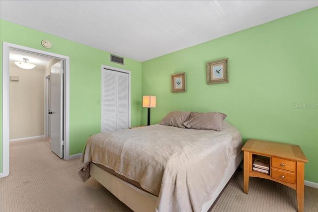 5220 BRITTANY DRIVE S 1501, St Petersburg, FL 33715