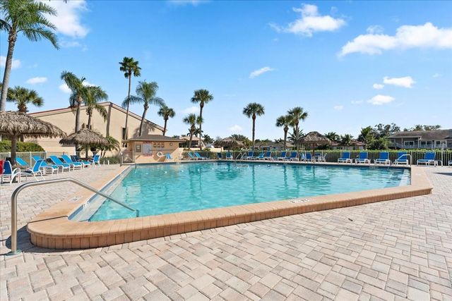 5220 BRITTANY DRIVE S 1501, St Petersburg, FL 33715
