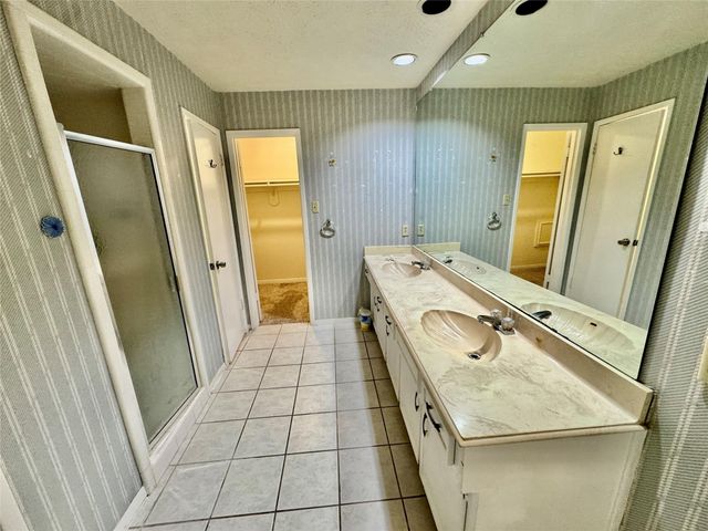 10131 Sagedale Drive, Houston, TX 77089