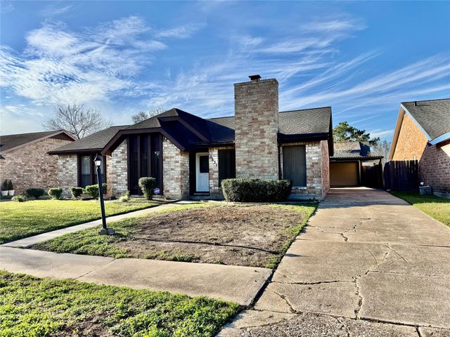 10131 Sagedale Drive, Houston, TX 77089